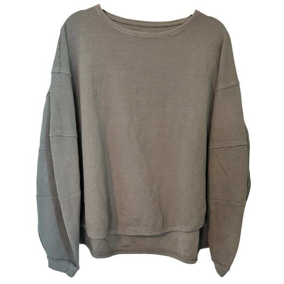 Free People Total Eclipse Pullover NWT Oversized SMALL in Cold Winter Gray - Picture 5 of 8